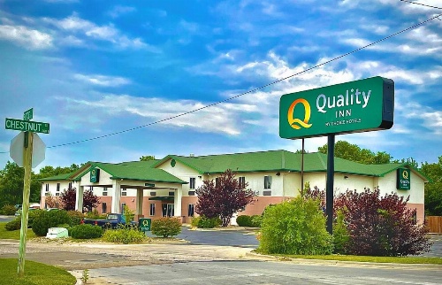 Quality Inn Junction City near Fort Riley image 2